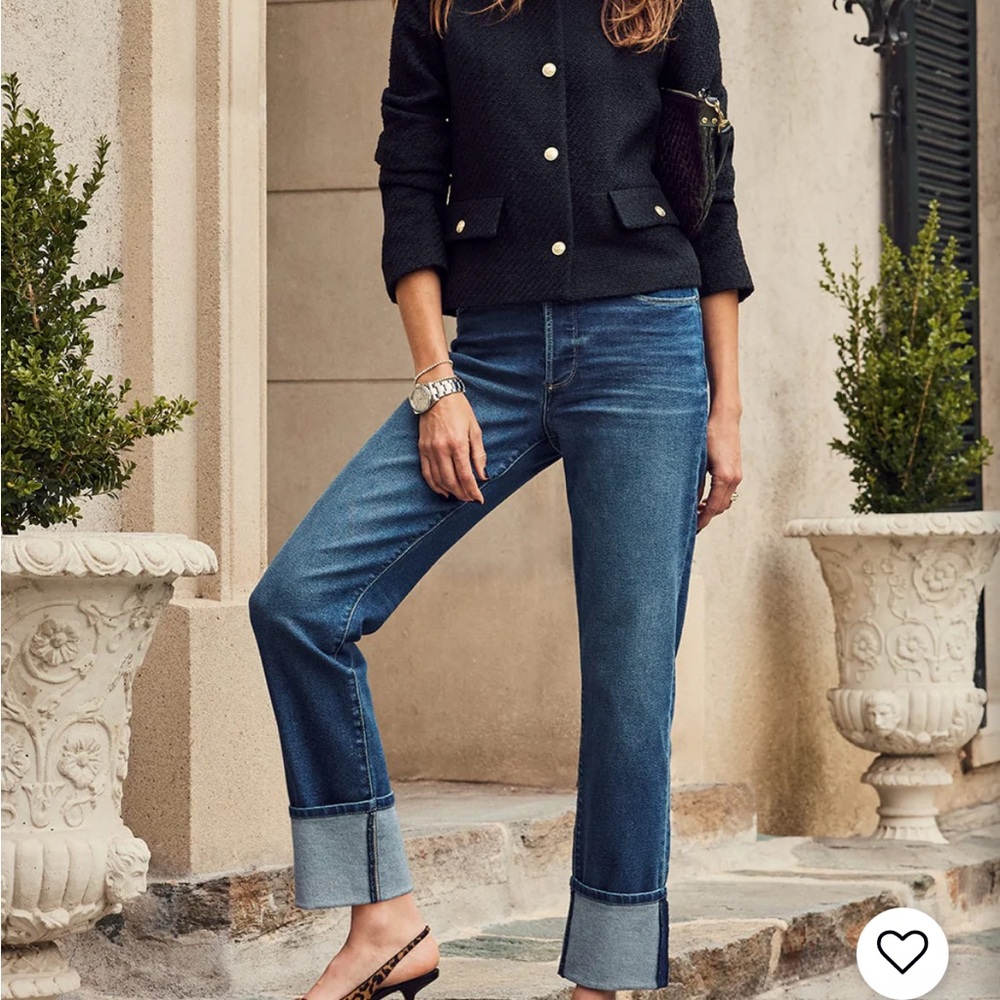 Evereve Straight jeans w/ a cuff